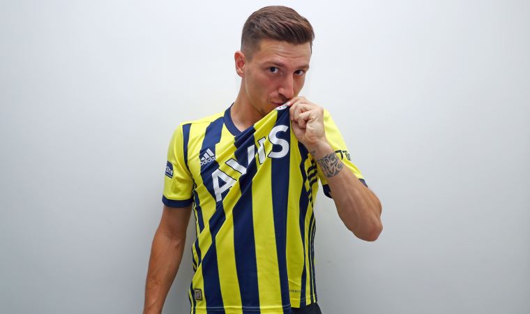 Fenerbahçe transferde kontağı çevirdi