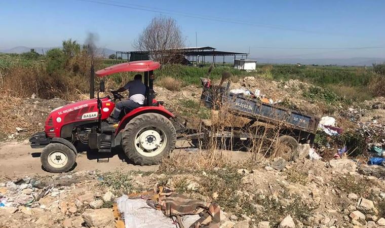 AKP'li belediyeden doğa katliamı: Çöpler ilçe girişine döküldü