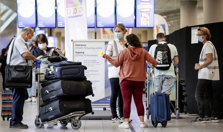 Hollanda Türk iş insanı ve sporcular için seyahat yasağını kaldırıyor