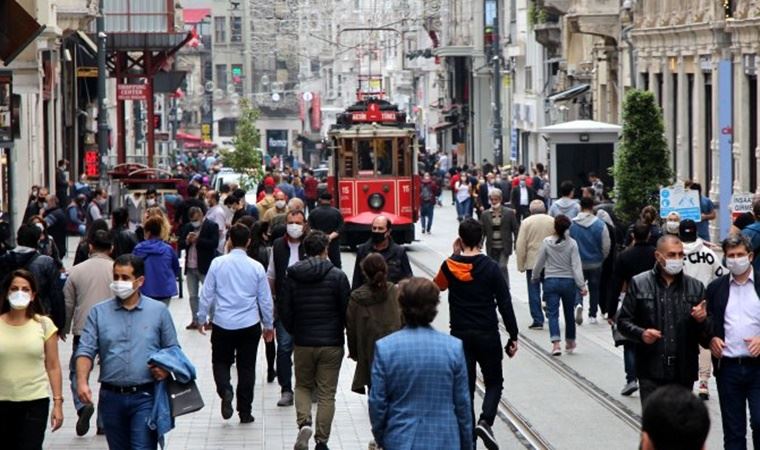 Bilim Kurulu Üyesi Kayıpmaz: 125 bin karantina kaçağı, toplum sağlığını tehlikeye attı