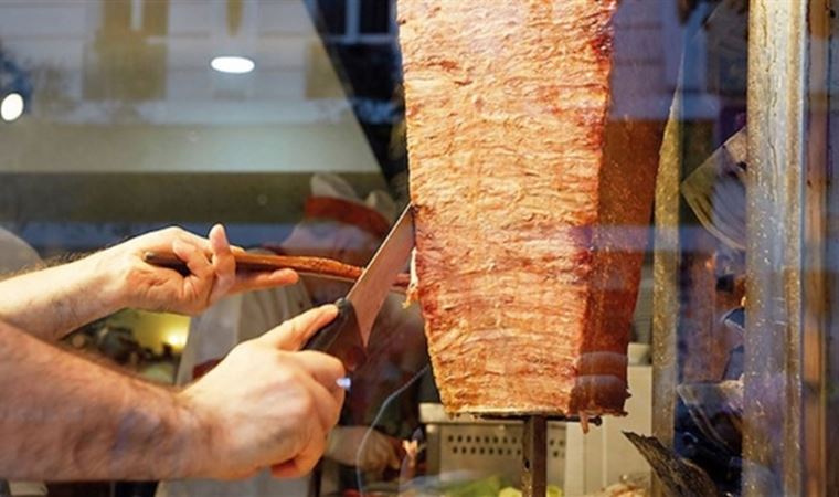 Döner siparişi sonrası mekanı silahla bastılar: Yaralılar var