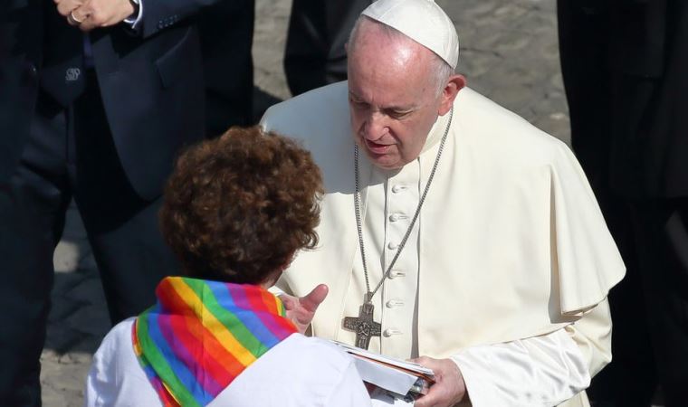 Papa Francesco’dan LGBT derneği üyelerine: Tanrı çocuklarınızı oldukları gibi seviyor