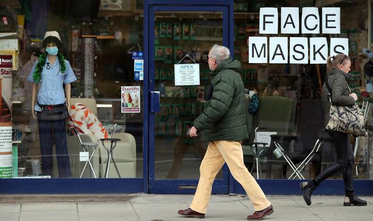 İngiltere'de süper bulaştırıcı paniği: Londra'dan Vietnam’a giden genç kadın 15 kişiye virüs bulaştırdı