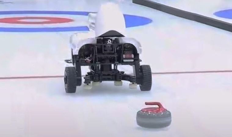 Yapay zeka destekli robot, profesyonel curling oyuncularını yendi