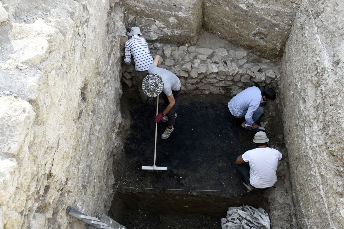 Satala Antik Kenti'ndeki kazılarda bin 500 yıllık Roma askeri zırhı bulundu