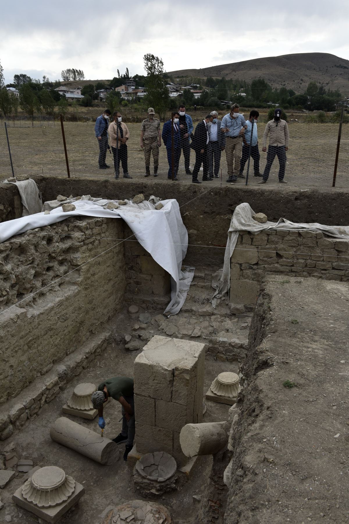 Satala Antik Kenti'ndeki kazılarda bin 500 yıllık Roma askeri zırhı bulundu