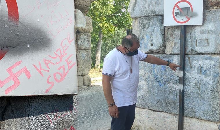 İznik'te tarihi surlara spreyle 'Nazi' sembolü çizildi