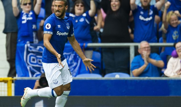 Emre Belözoğlu, Cenk Tosun için görüşmelere başladı