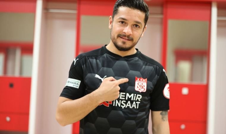 Sivasspor, Ahmet Oğuz’u kadrosuna kattı