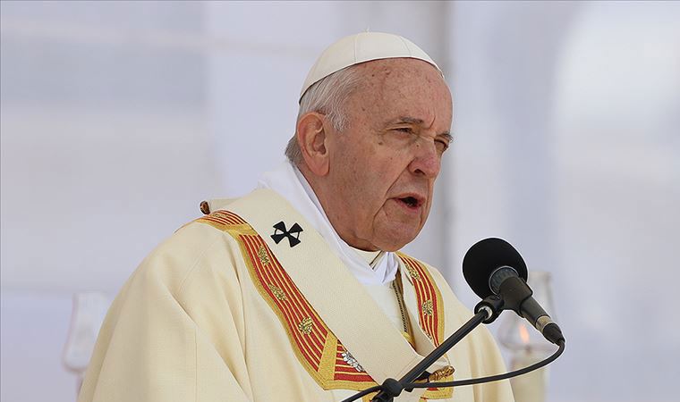 Papa Franciscus Covid-19 aşısı oldu