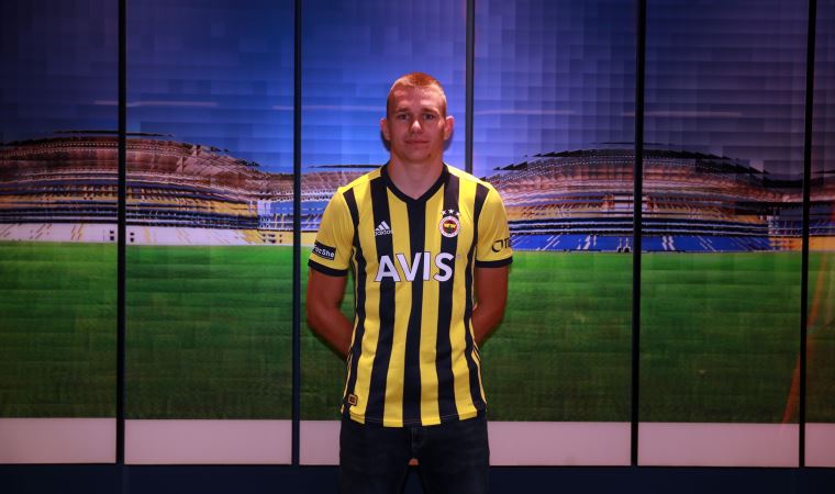 Fenerbahçe, Macar futbolcu Attila Szalai'yi kadrosuna kattı