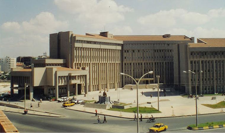 Mimarisi ödüllü olan Gaziantep Hükümet Konağı’nın, millet bahçesi için yıkılacağı iddiası