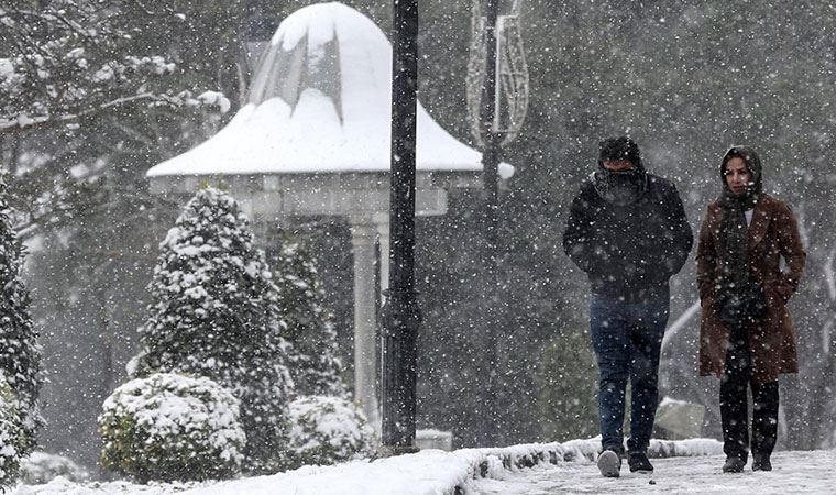 İstanbul'da kar yağışı ne kadar sürecek?