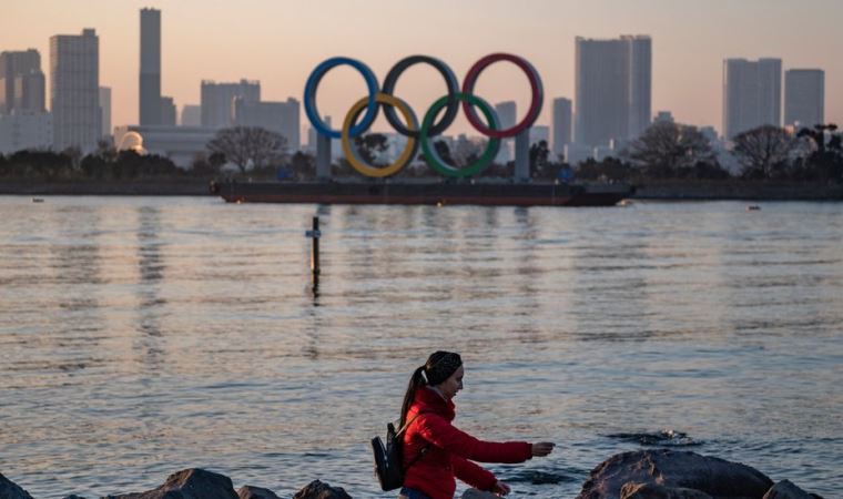 Tokyo Olimpiyatları: Japonya Başbakanı Suga, artan koronavirüs vakalarına rağmen olimpiyatların 2021 yazında yapılacağını söyledi