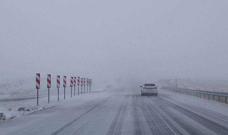 Meteoroloji'den Doğu Karadeniz ve Doğu Anadolu için buzlanma ve çığ uyarısı