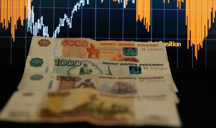 Rusya'da bütçe 2020'de 4,1 trilyon ruble açık verdi