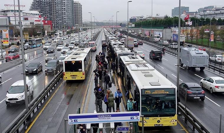 Metrobüs hatlarındaki değişiklik Salı günü başlıyor