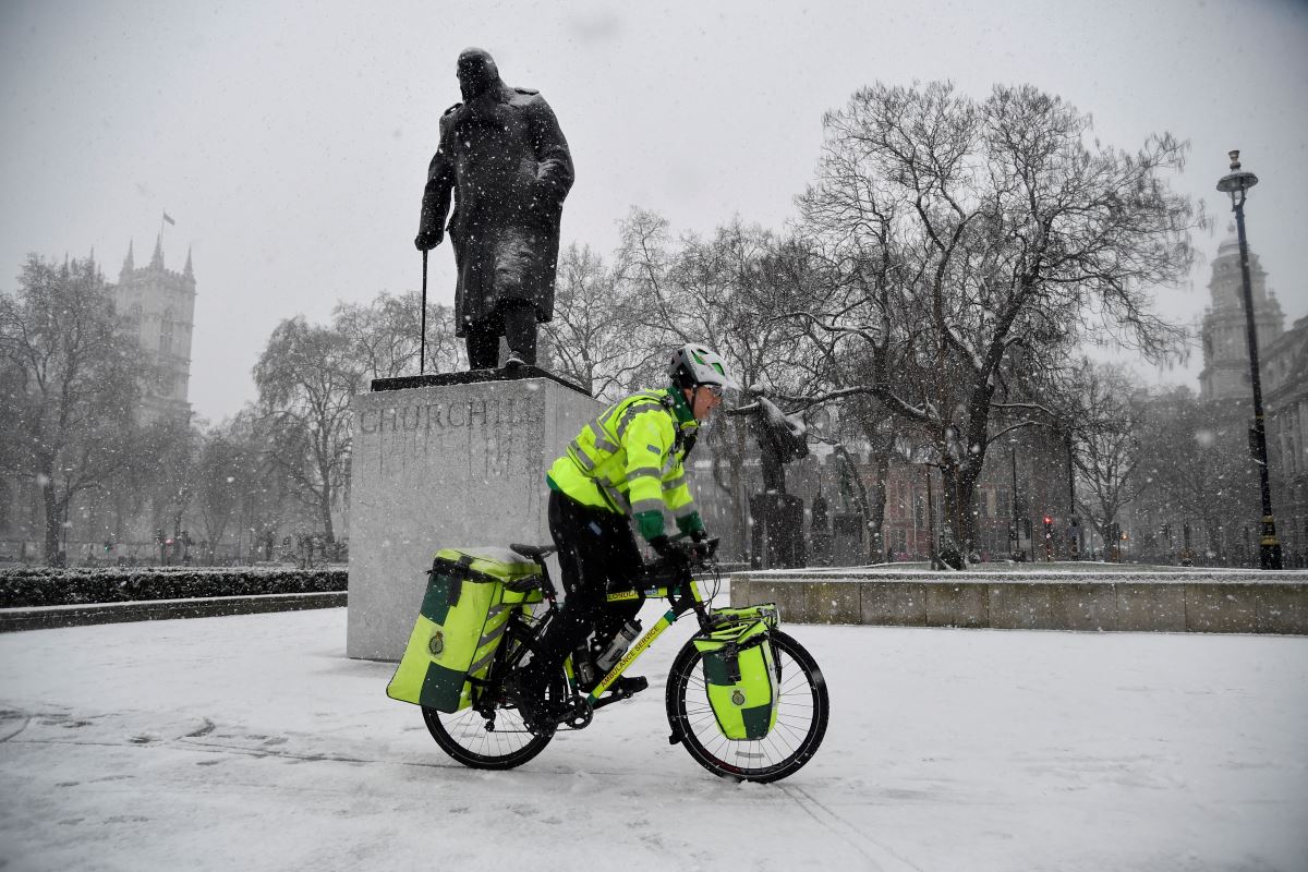 Londra'dan kar manzaraları