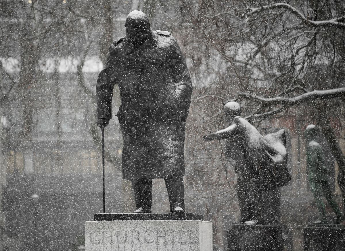 Londra'dan kar manzaraları