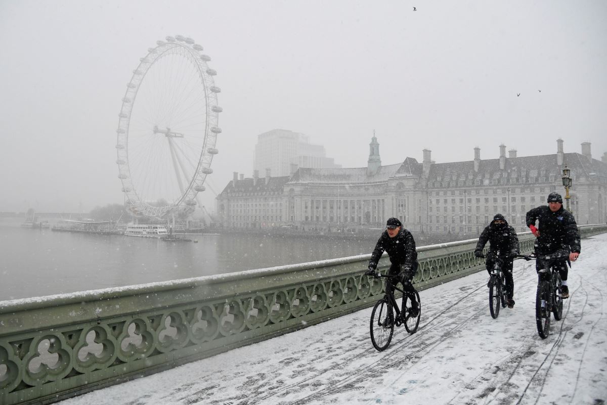 Londra'dan kar manzaraları