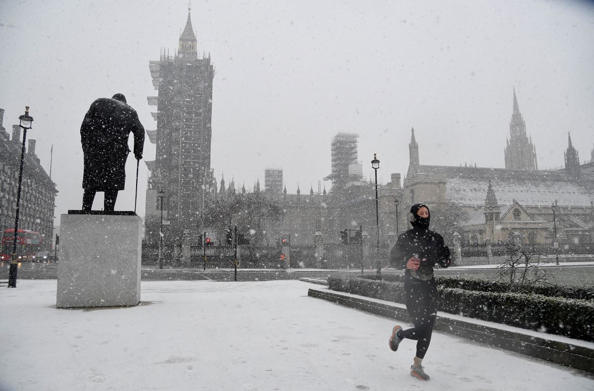 Londra'dan kar manzaraları