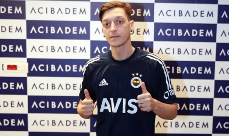 Fenerbahçe, yeni transfer Mesut Özil’in lisansını çıkardı