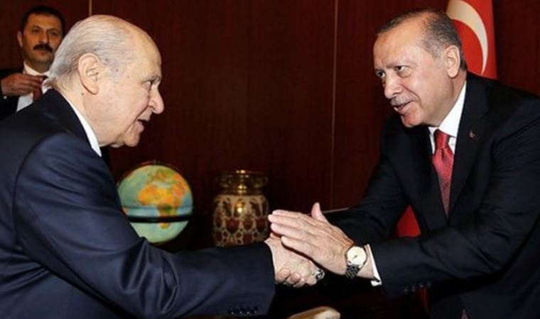 'Erdoğan kendi kendisini Bahçeli'ye dövdürüp duruyor'