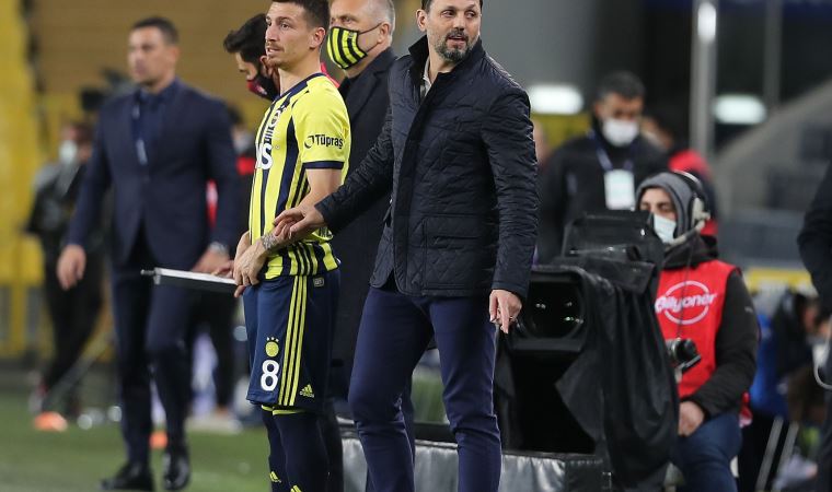 Fenerbahçe Teknik Direktörü Erol Bulut’tan Mesut Özil açıklaması