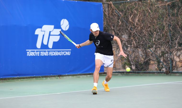 Antalya Open'da favoriler kazandı