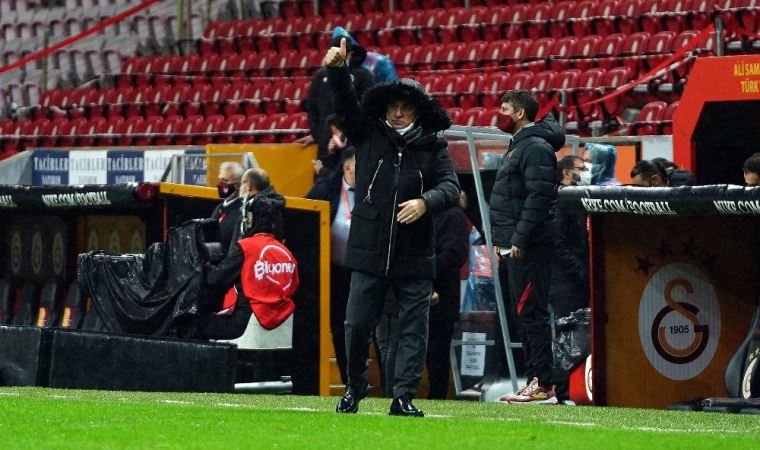 Galatasaray Teknik Direktörü FatihTerim'den ince gönderme: Biz istiyoruz başkaları alıyor