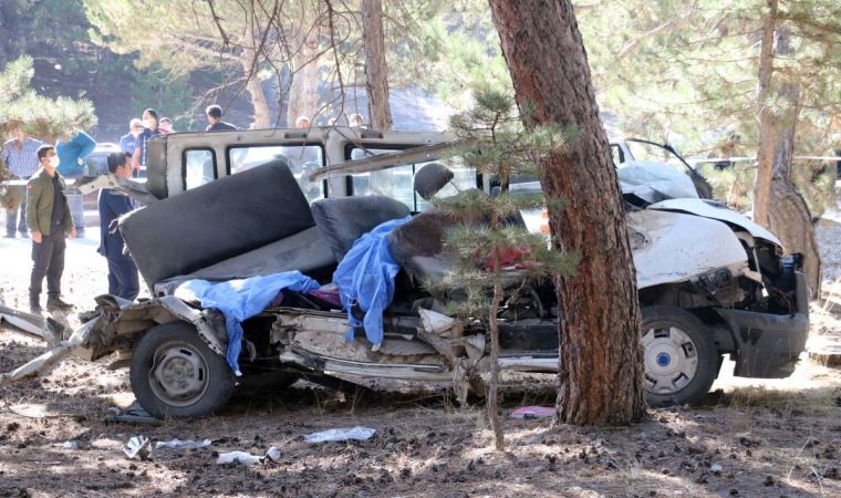 Afyonkarahisar'da 5 çocuğun ölümüne neden olan servis için 'kapısı iple bağlıydı' iddiası