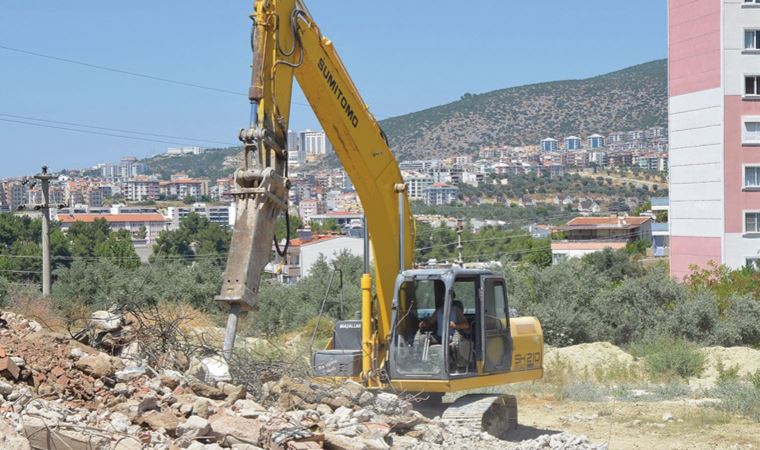 Kuşadası'nda kaçak yapı ile mücadele