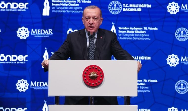 Erdoğan, 'İmam Hatip Okulları Sempozyumu'nda: Dinsiz, ucube nesiller isteyenler...