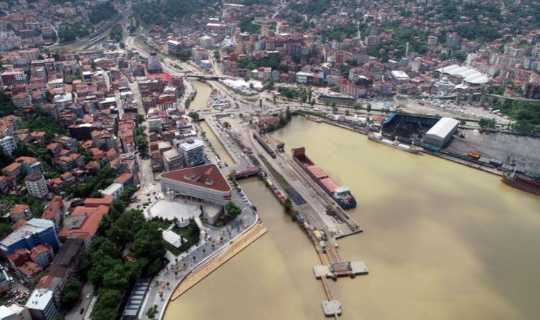 Yurttaşlar Zonguldak'ta yapılan sahil projesine tepki gösterdi