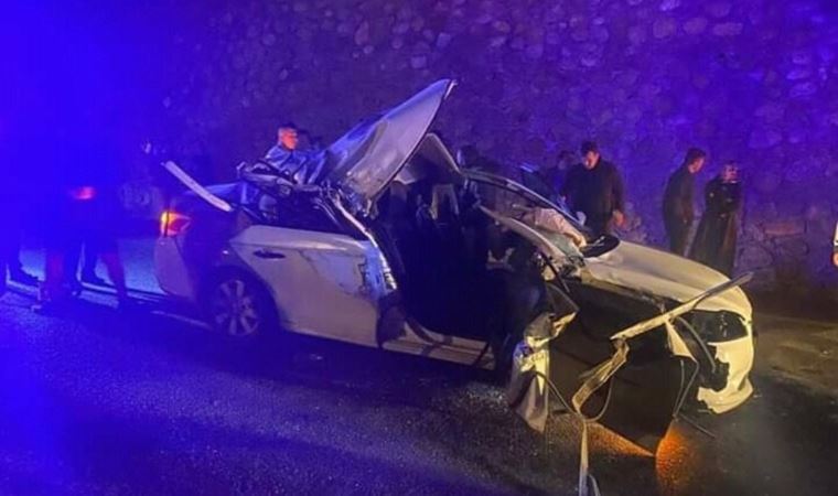 CHP'li Belediye Başkanı'nın otomobili kaza yaptı: 1 ölü, 2 yaralı