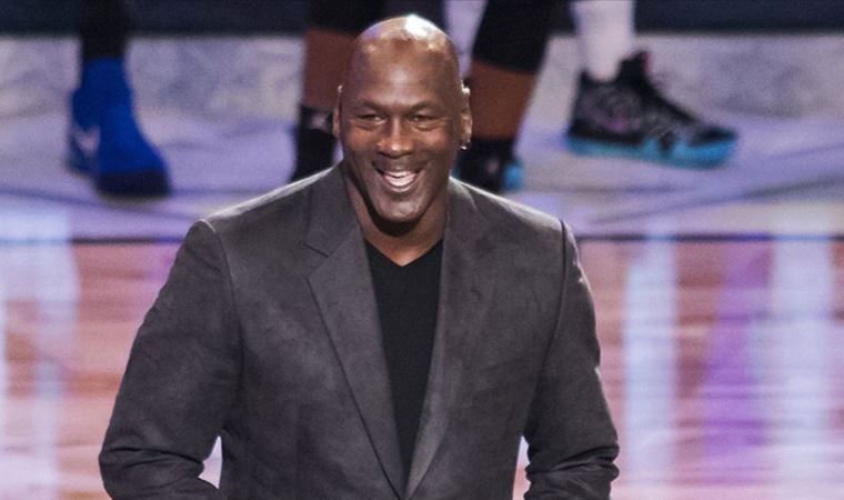 Micheal Jordan'ın ayakkabıları rekor bedelle satıldı