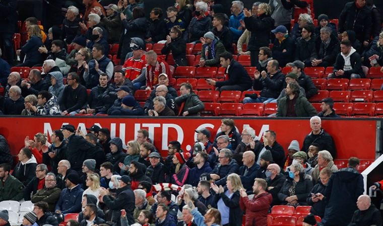 Taraftardan Manchester United'a 'saçlarım döküldü' davası