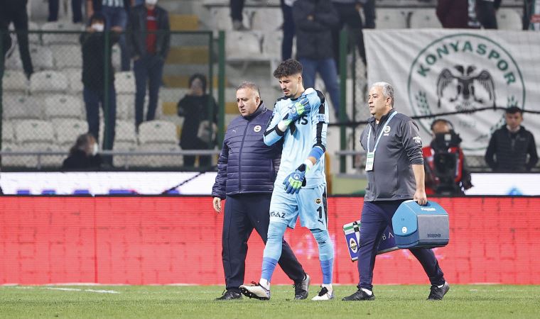 Fenerbahçeli Altay Bayındır operasyon geçirdi