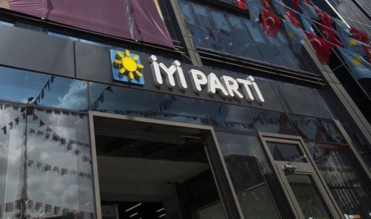 İYİ Parti Bahşılı İlçe Başkanı ve yönetimi görevinden istifa etti