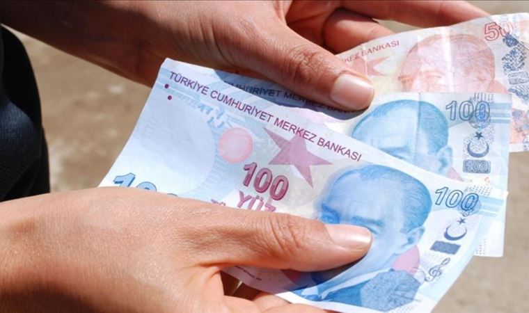 Hazine bugün düzenlediği tahvil ihalesinde 2,8 milyar lira borçlandı