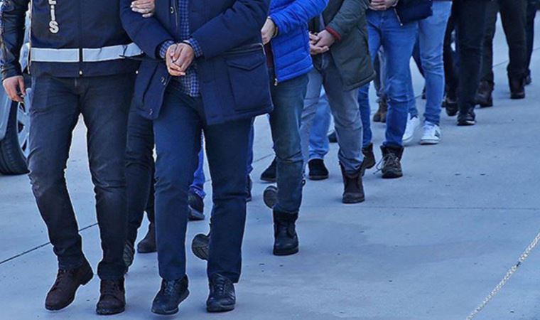 Gaziantep merkezli 32 ilde FETÖ operasyonu