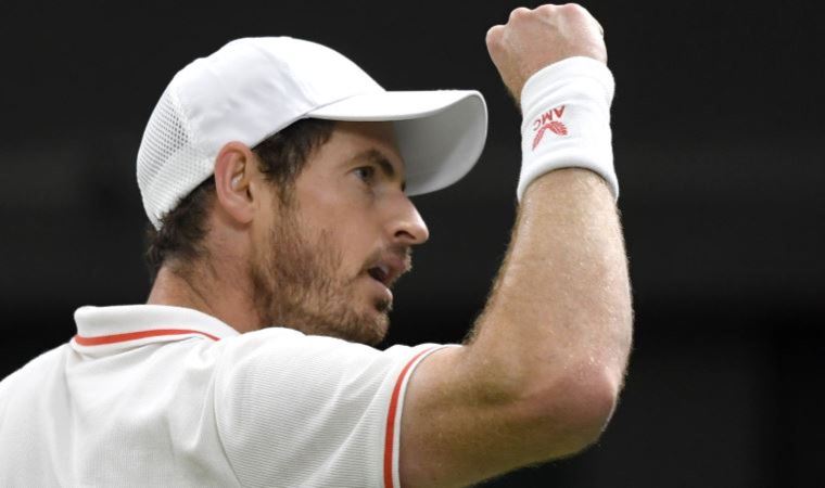 Büyük Britanyalı tenisçi Andy Murray, çaldırdığı alyansını arıyor