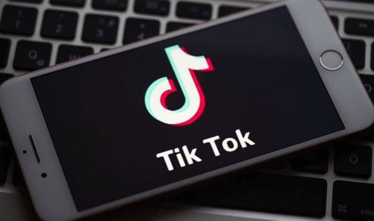 TikTok'taki 'öğretmenini tokatla challange'ına katıldı: Öğretmenini hastanelik etti