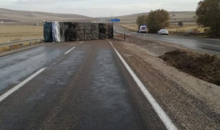 kayseri de yolcu otobusu devrildi 11 yarali