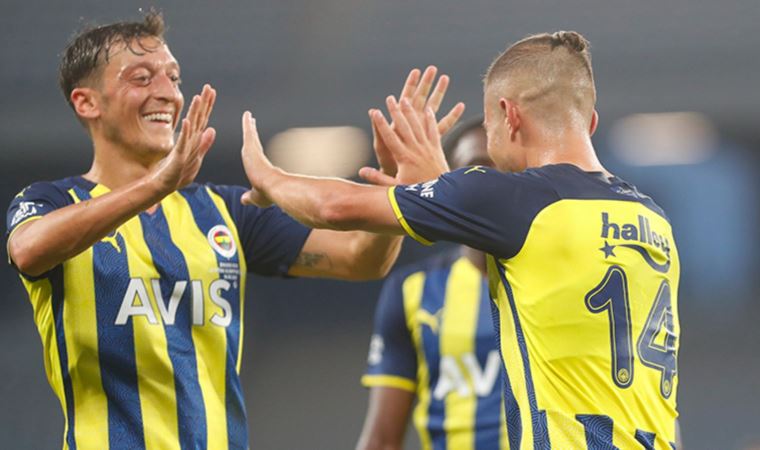 Fenerbahçe'de Pelkas ile yollar ayrılıyor