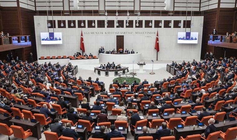 CHP'den öğretmenlere eşit ücret ödenmesi için kanun teklifi