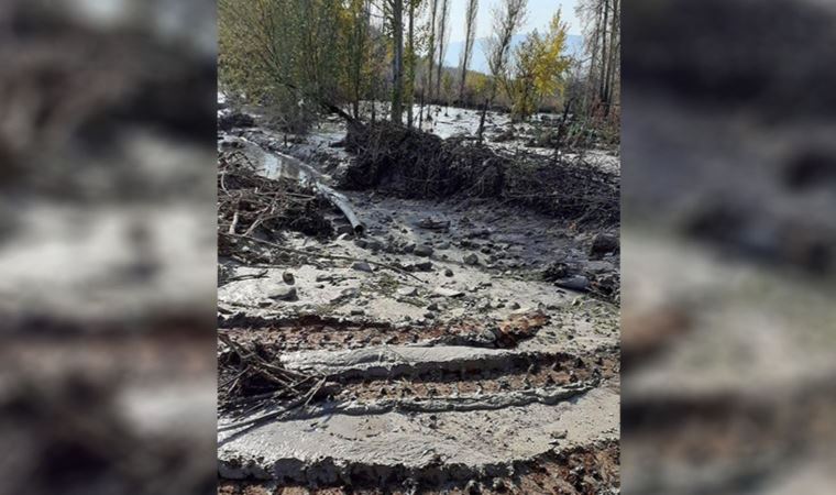 Yurttaşlar, atık havuzundan akan siyanür ve ağır metal için yetkililere seslendi