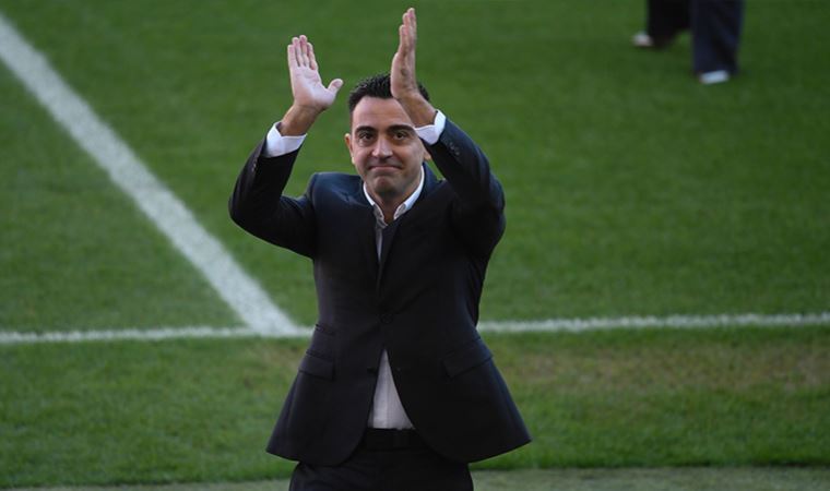 Xavi, Barcelona'nın yeni golcüsünü Katar'dan getiriyor