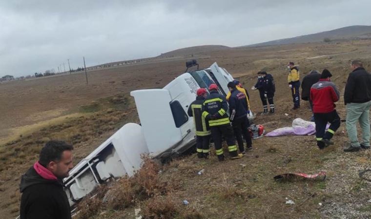 Tanker şarampole devrildi, şoför öldü