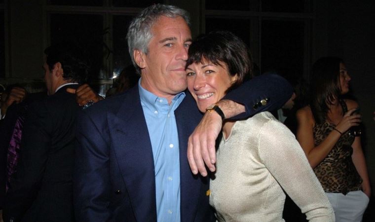 Jeffrey Epstein'e cinsel istismar için aracılıkla suçlanan Ghislaine Maxwell'in davası başlıyor